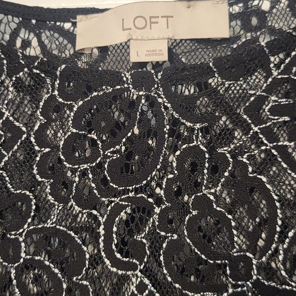 Loft Black Lace Cold Shoulder Blouse Size Large - Picture 4 of 5